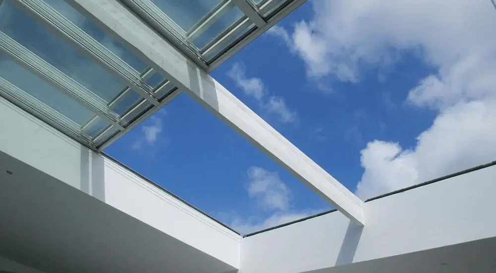 Pergolas et vérandas Toitures motorisées en verre-min